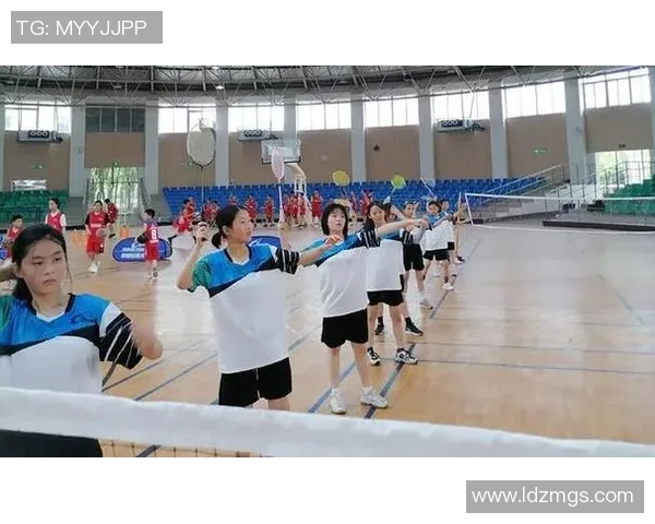 上海羽毛球队耐力训练揭秘：如何在比赛中保持最佳状态与体能